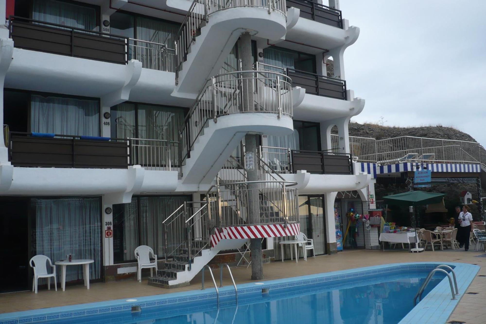 Apartamentos Miriam بورتو ريكو المظهر الخارجي الصورة